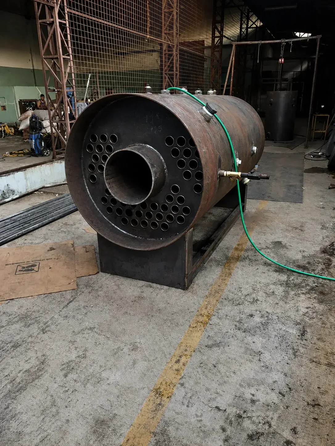 Cuerpo de presión con haz de tubos de fuego en fabricación